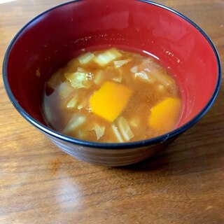 白菜とかぼちゃの味噌汁